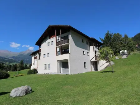 Location appartement à Savognin, Soras 10 A Appartement/Fewo, Bad, WC, 2 Schlafräume 3 Zimmerwohnung - 4 Betten
