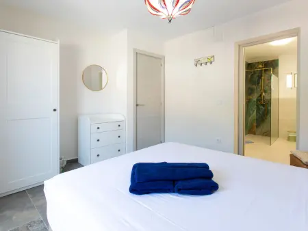 Alta, maison 3 étages avec piscine à Jete : photo 18