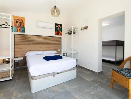 Alta, maison 3 étages avec piscine à Jete : photo 25