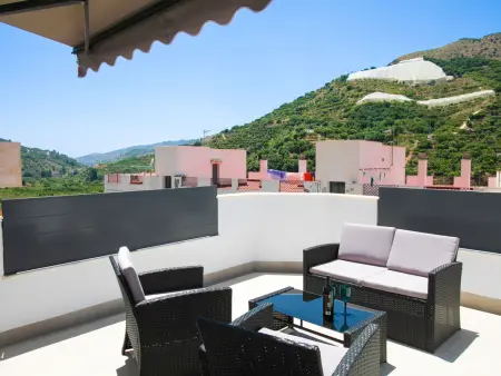 Alta, maison 3 étages avec piscine à Jete : photo 28