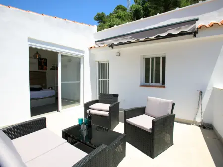 Alta, maison 3 étages avec piscine à Jete : photo 29