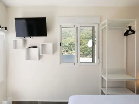 Alta, maison 3 étages avec piscine à Jete : photo 30