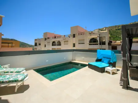 Alta, maison 3 étages avec piscine à Jete : photo 45