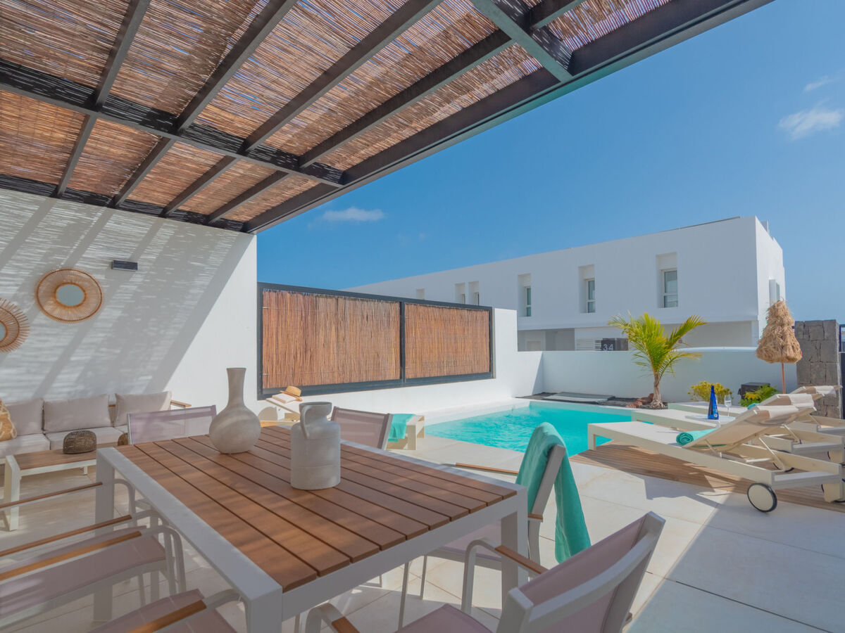 Villa Serena Blanca à Playa Blanca, piscine chauffée - Photo 2