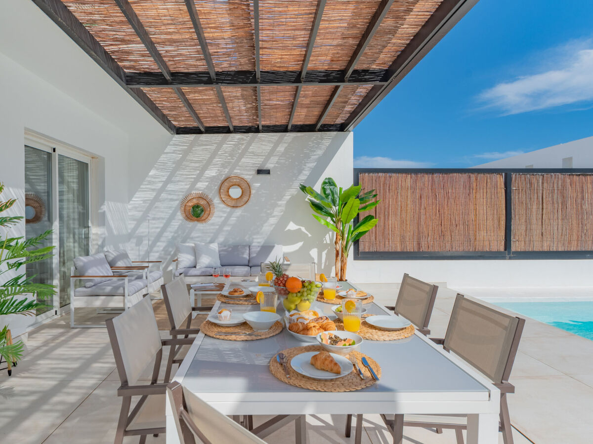 Villa Serena Luca à Playa Blanca, piscine chauffée - Photo 2