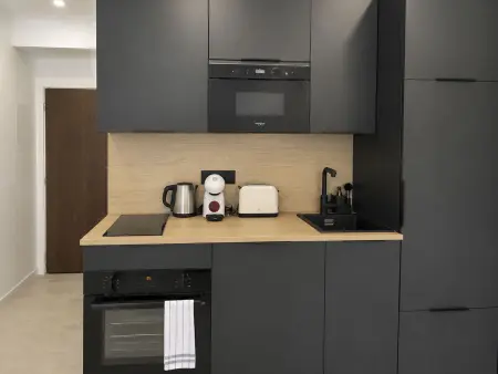 Castel Guermante – Studio rénové 400 m de la mer : photo 11