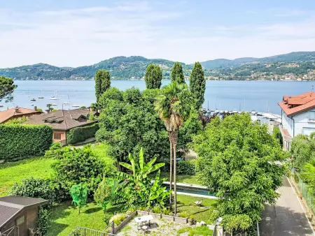 Appartement da Emma à Ranco, vue sur le lac : photo 3