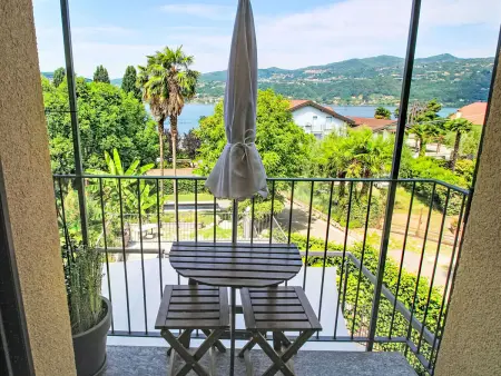 Appartement da Emma à Ranco, vue sur le lac : photo 8