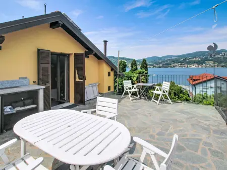 Appartement da Emma à Ranco, vue sur le lac : photo 23