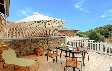 Maison de campagne 70 m² avec terrasse à Saint-Alban-d'Ay : photo 2