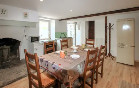 Maison de campagne 70 m² avec terrasse à Saint-Alban-d'Ay : photo 6