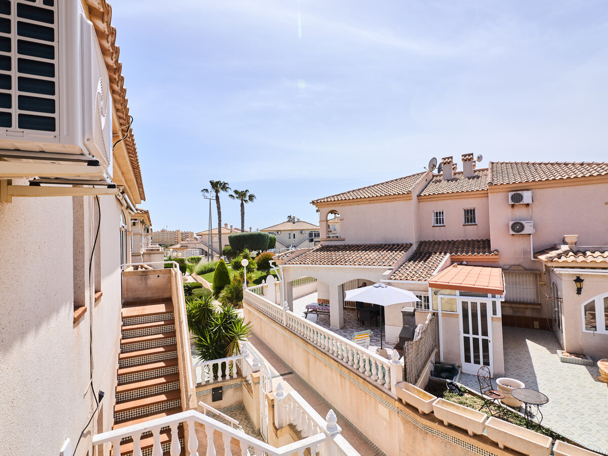 Bungalow 2 chambres avec piscine à Torrevieja - Photo 24
