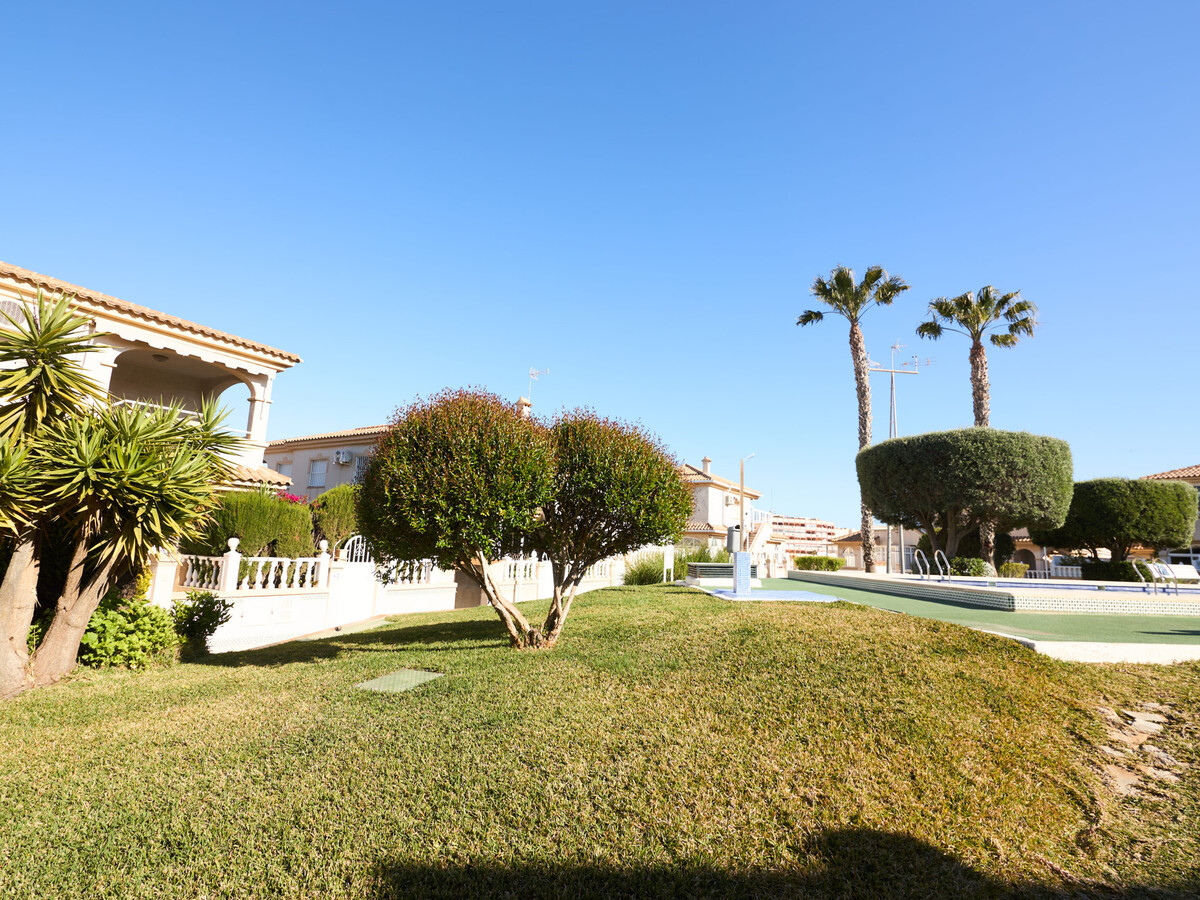 Bungalow 2 chambres avec piscine à Torrevieja - Photo 30