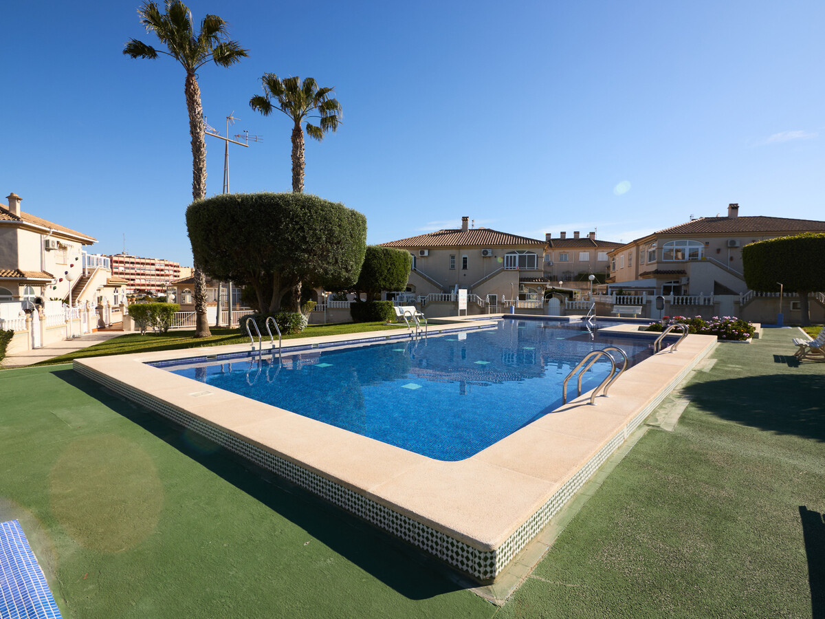 Bungalow 2 chambres avec piscine à Torrevieja - Photo 32