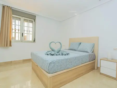 Appartement 111 m² clim centre Torrevieja, 5 pers. : photo 3