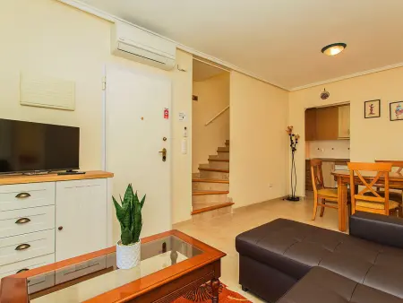 Appartement 51 m² climatisé avec terrasse, Torrevieja : photo 1