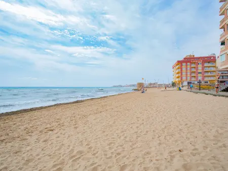 Appartement 50 m² à 160 m de la plage de La Mata : photo 25