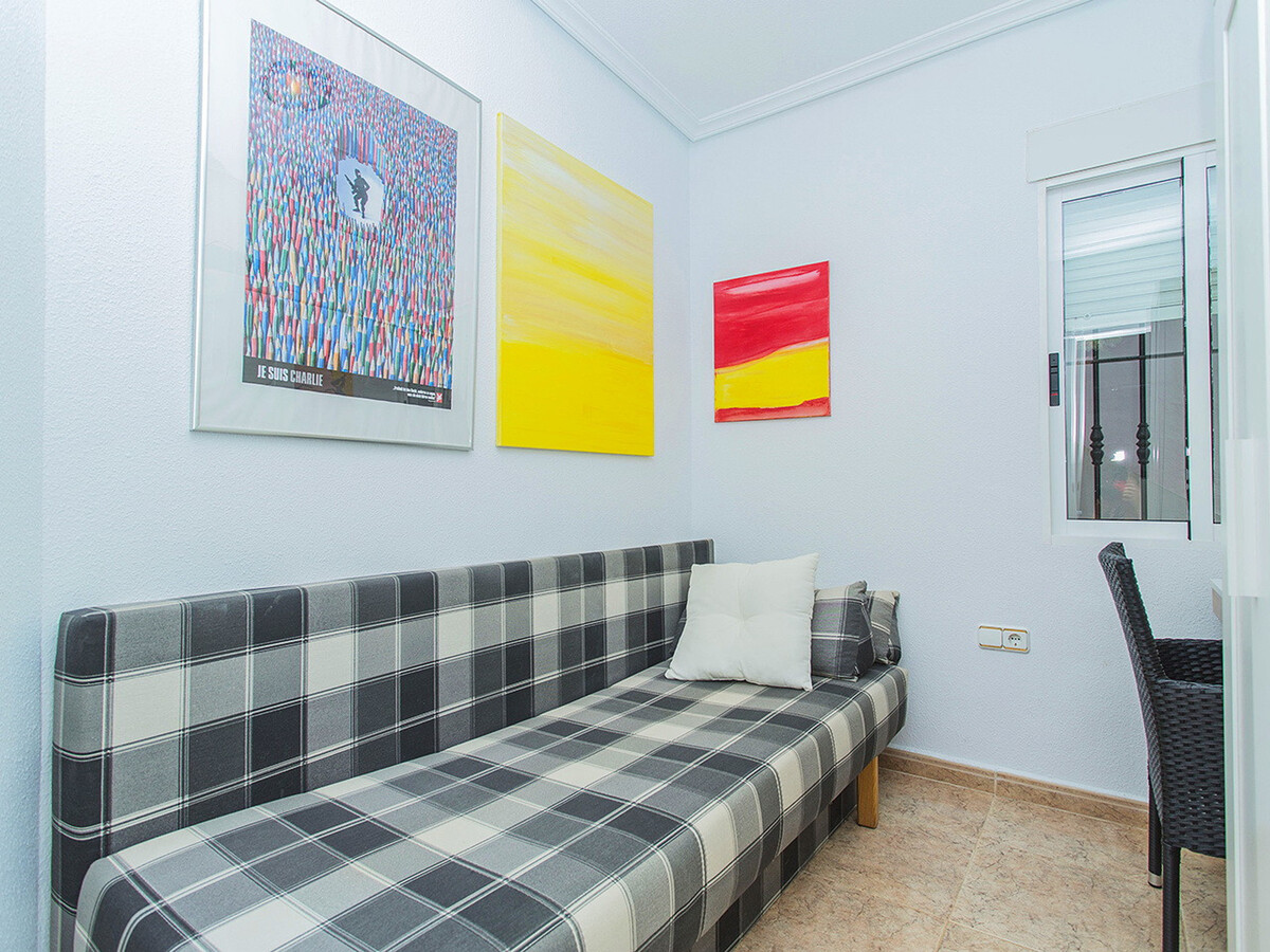 Bungalow 6 pers., piscine privée et jardin à Torrevieja - Photo 3