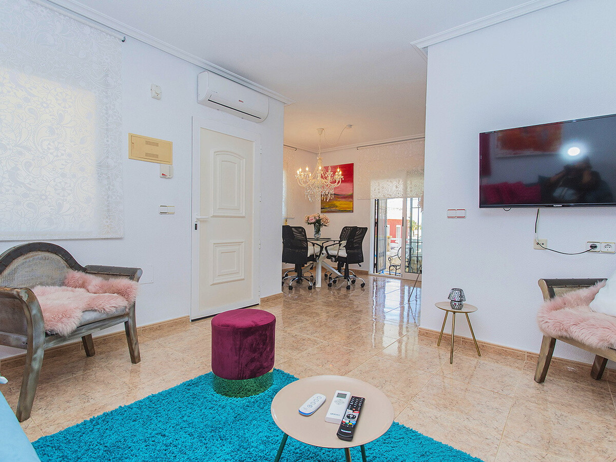 Bungalow 6 pers., piscine privée et jardin à Torrevieja - Photo 9