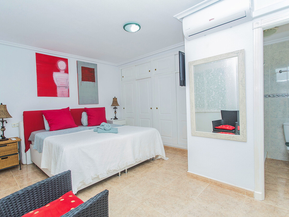 Bungalow 6 pers., piscine privée et jardin à Torrevieja - Photo 18