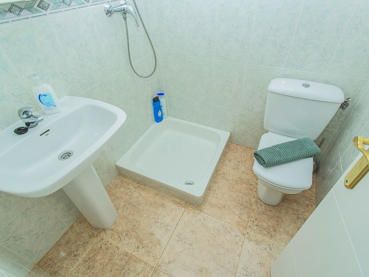 Bungalow 6 pers., piscine privée et jardin à Torrevieja - Photo 28