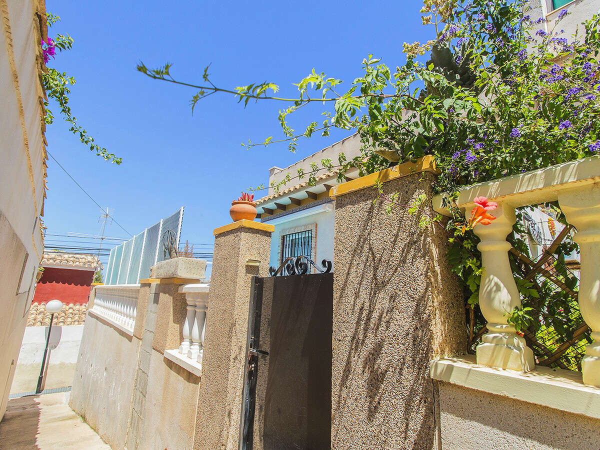 Bungalow 6 pers., piscine privée et jardin à Torrevieja - Photo 33