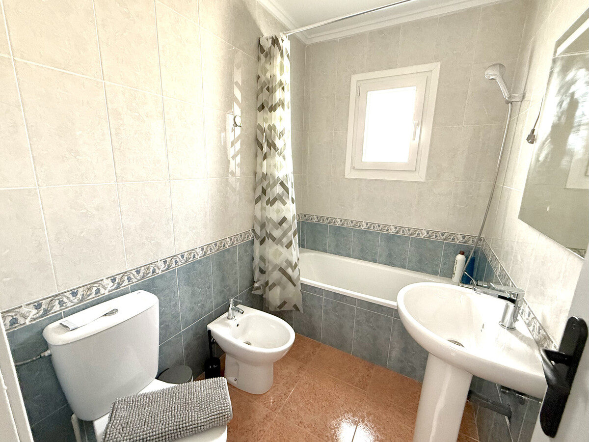 Villa 3 ch. moderne Orihuela Costa, piscine commune - Photo 22