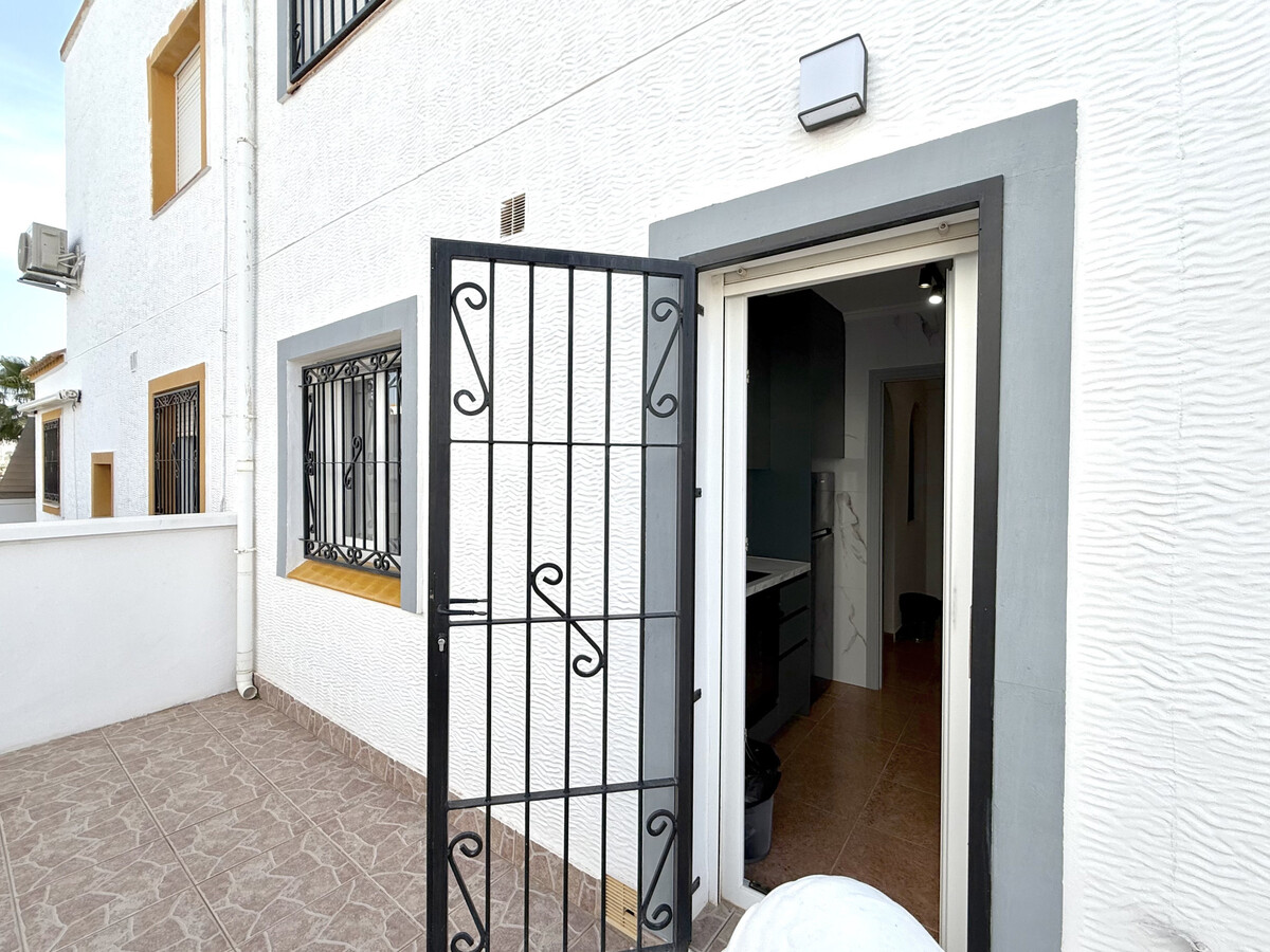 Villa 3 ch. moderne Orihuela Costa, piscine commune - Photo 24