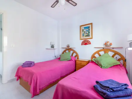 Maison climatisée avec terrasse et piscine à Torrevieja : photo 2