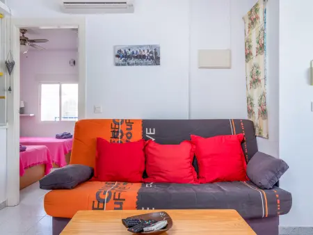 Maison climatisée avec terrasse et piscine à Torrevieja : photo 11