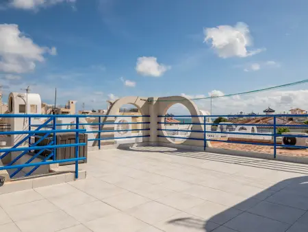 Maison climatisée avec terrasse et piscine à Torrevieja : photo 34