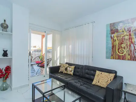 Appartement 79 m² rénové, garage privé près plage Cura : photo 5