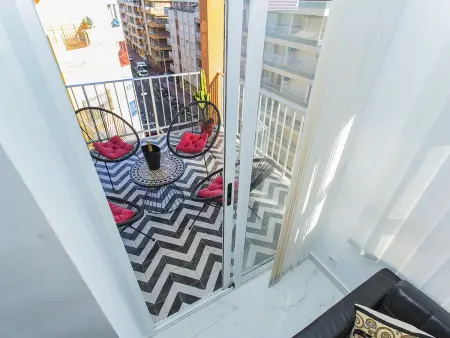 Appartement 79 m² rénové, garage privé près plage Cura : photo 7