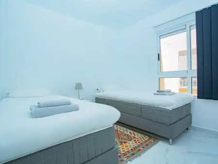 Appartement 79 m² rénové, garage privé près plage Cura : photo 29