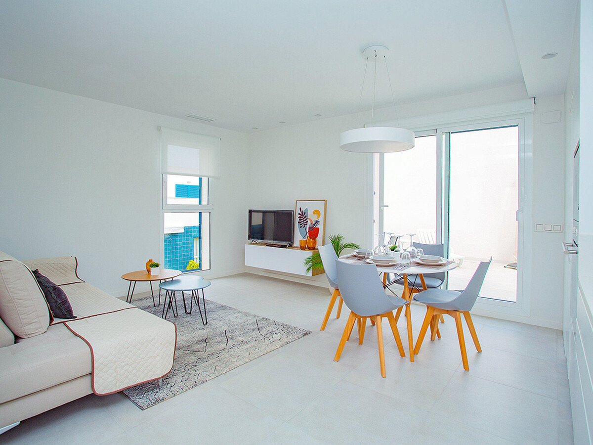 Bungalow 65m² avec terrasse, barbecue et piscine à Cabo Roig - Photo 21