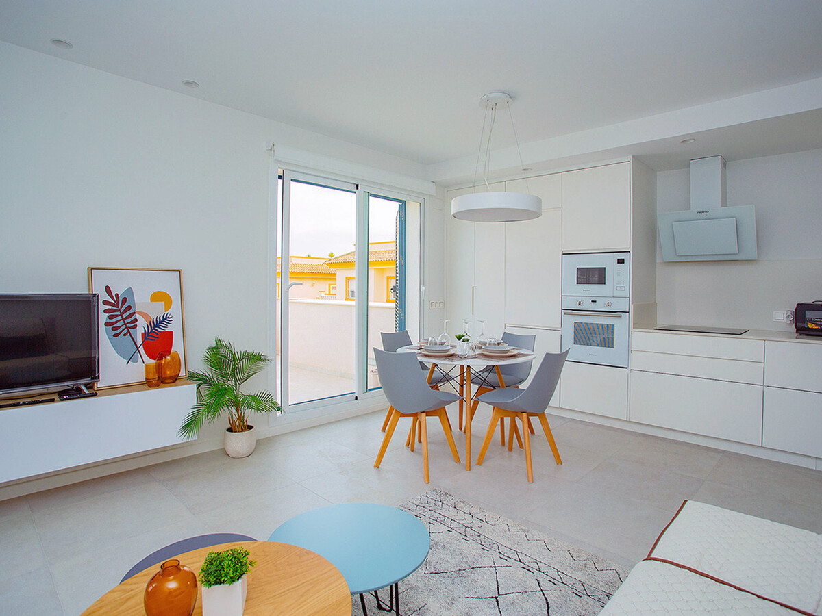 Bungalow 65m² avec terrasse, barbecue et piscine à Cabo Roig - Photo 24