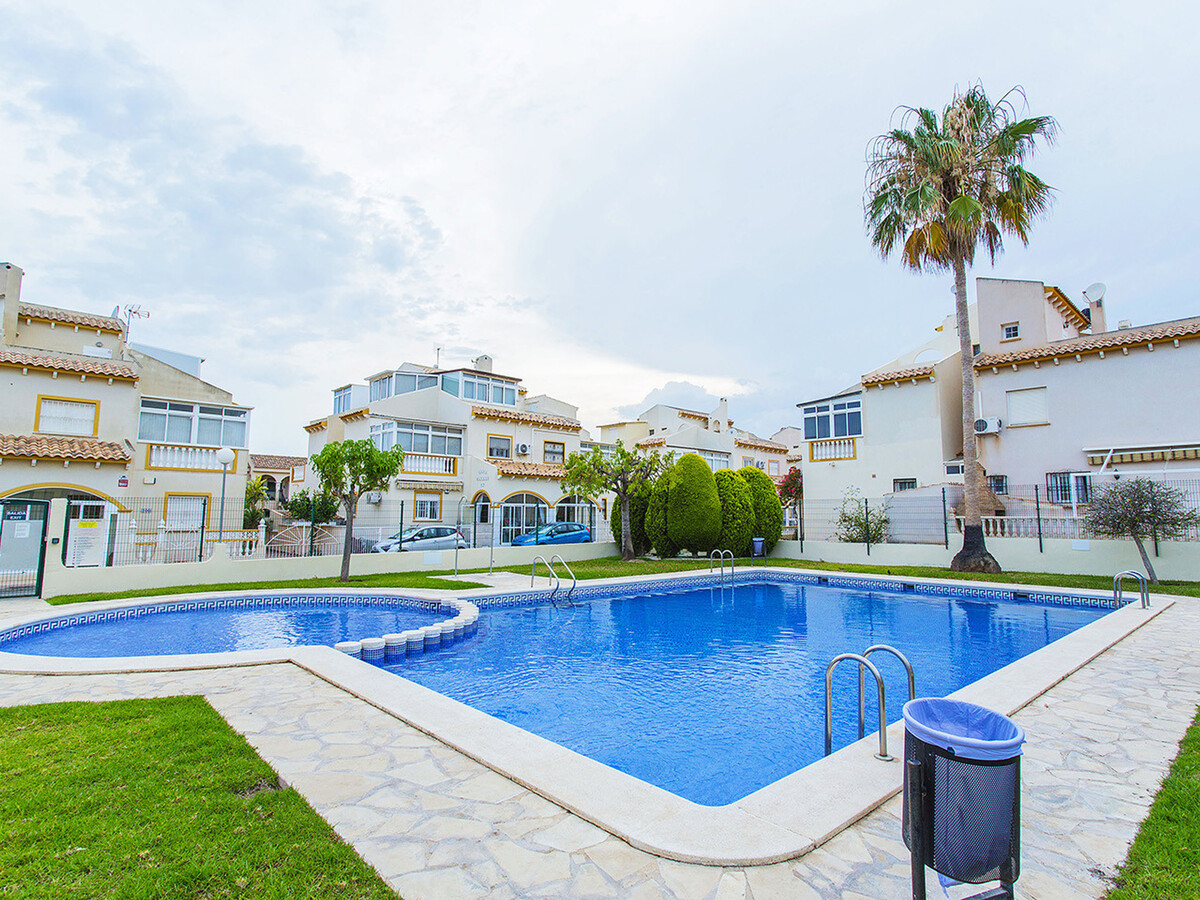 Maison 65 m² climatisée avec piscine, 2 km plage - Photo 1
