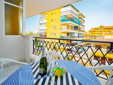 Studio 34 m² avec piscine à La Mata, 100 m plage : photo 1