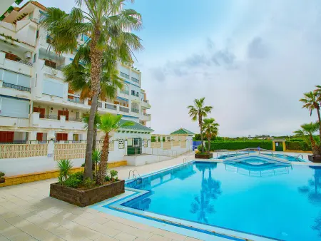 Studio 34 m² avec piscine à La Mata, 100 m plage : photo 28