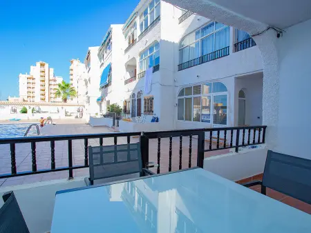 Appartement 78m² terrasse et piscine à Torrevieja : photo 20