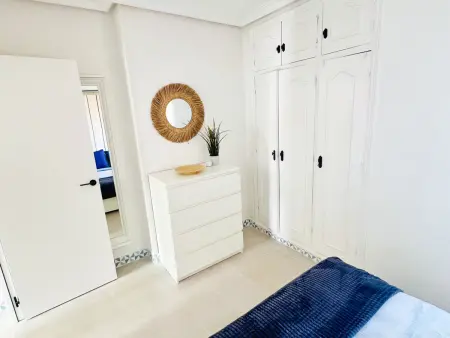 Appartement 4 pers. climatisé avec terrasse à Torrevieja : photo 4