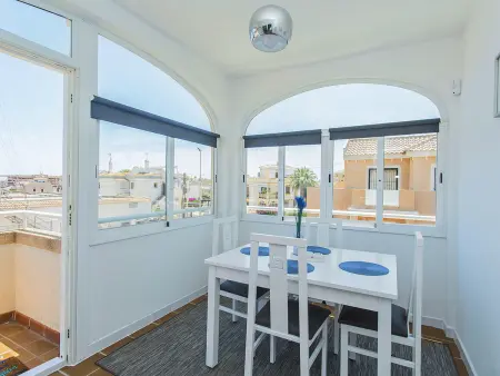 Appartement 2 chambres avec terrasse et piscine à Torrevieja : photo 7