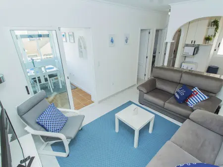 Appartement 2 chambres avec terrasse et piscine à Torrevieja : photo 9