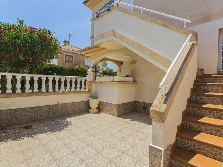 Appartement 2 chambres avec terrasse et piscine à Torrevieja : photo 36