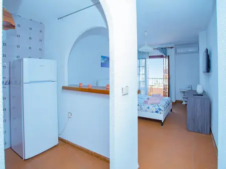 Studio 28m² clim & piscine à Torrevieja, 700m plage : photo 2