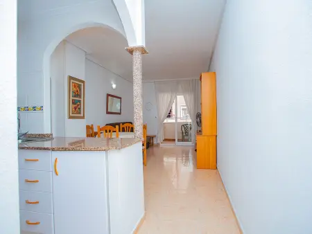 Appartement 65 m² à Torrevieja, 850 m de la plage : photo 2