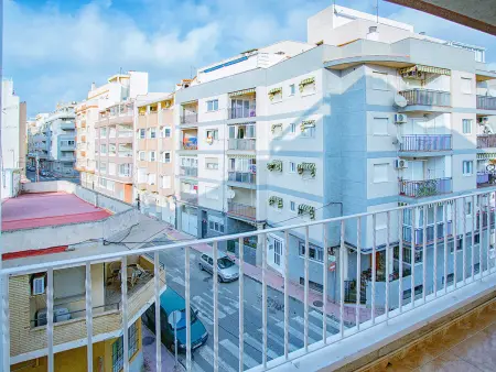 Appartement 2 chambres à Torrevieja, 1 km de la plage : photo 24