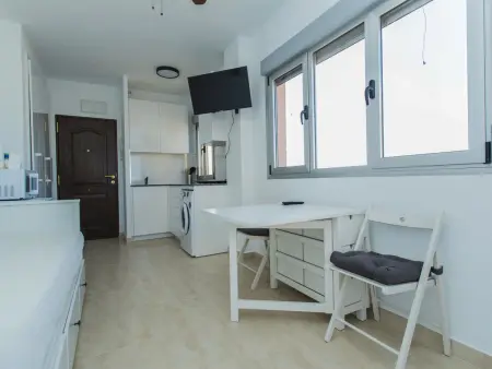 Studio rénové vue ville à Torrevieja : photo 20