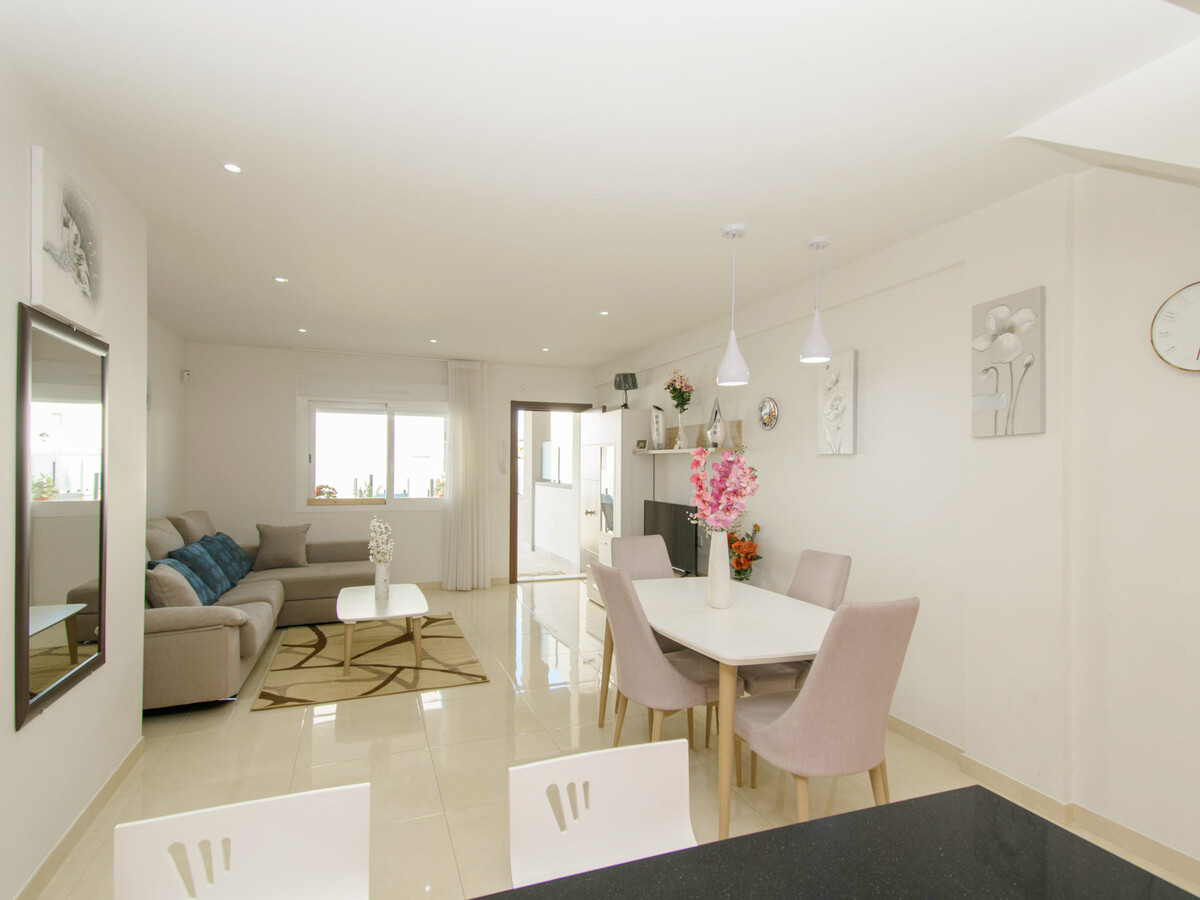 Bungalow 50m² avec piscine à Torrevieja - Photo 8