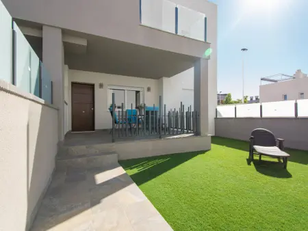 Location bungalow à Torrevieja, Bungalow moderne avec clim et WiFi - 4 pers.